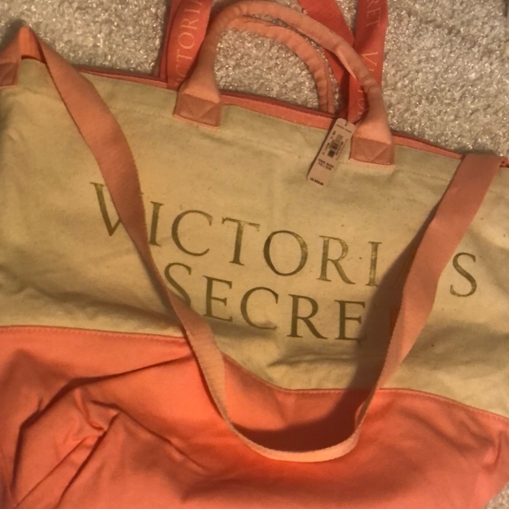 VICTORIAS SECRET DOUBLE TOTES BAGS COOLER BAG NWT shown during live sale